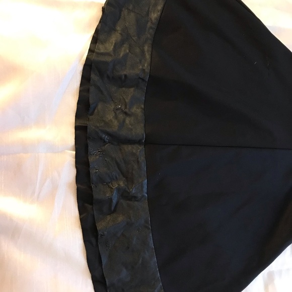 Dress - Picture 5 of 8